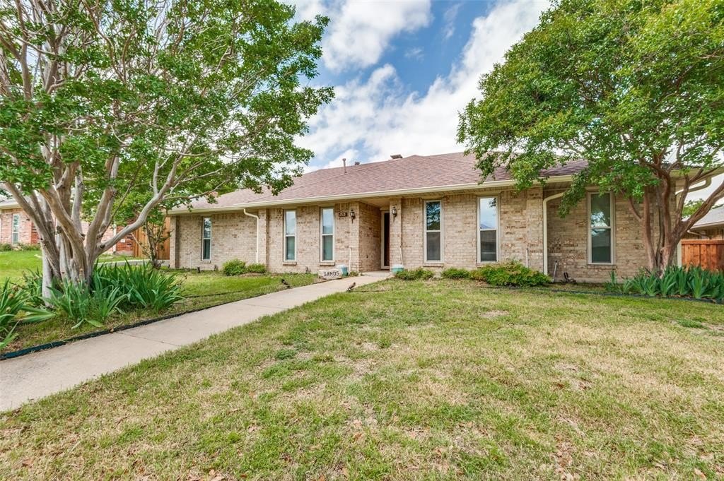 Single Family 3BR 2BA - 1513 Silverleaf Drive, Carrollton, TX