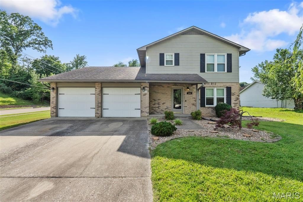 Single Family 3BR 3BA - 1003 Camino Court, Cape Girardeau, MO