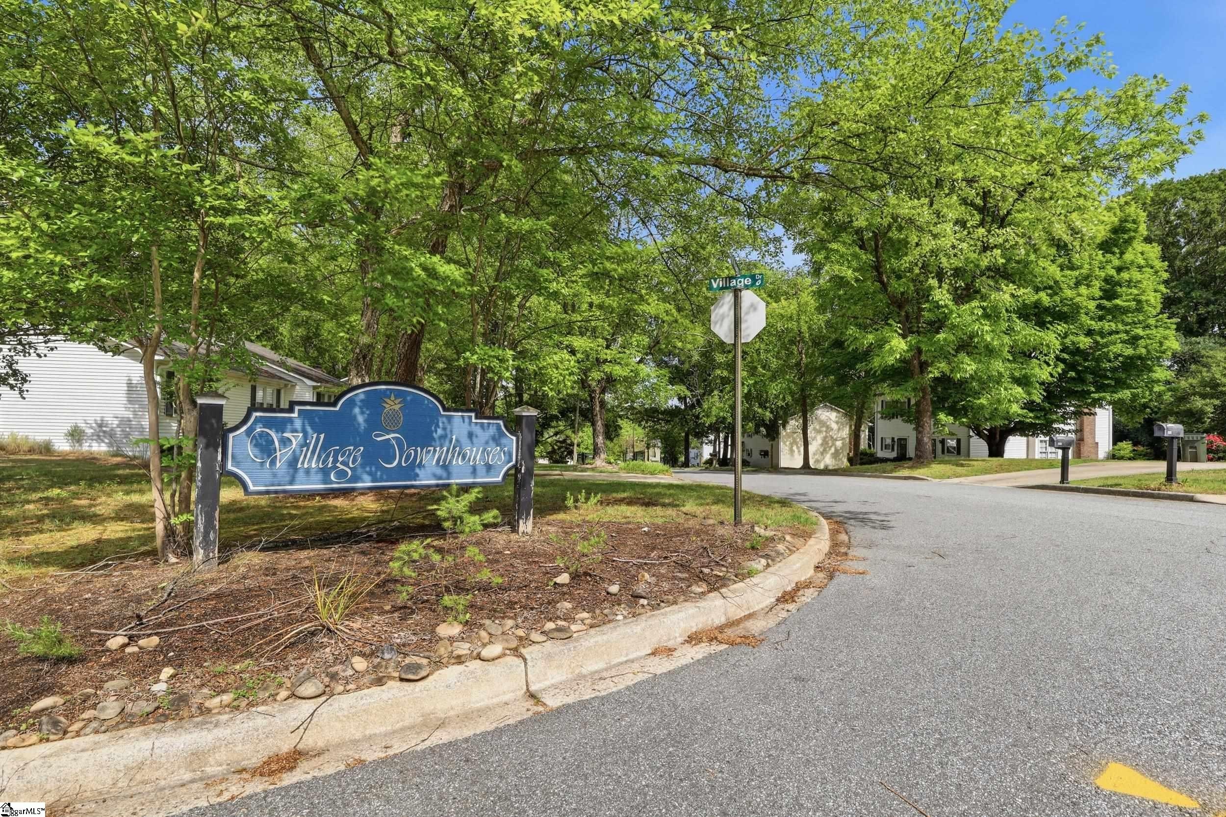 Single Family 3BR 3BA - 111 Village Court, Greer, SC