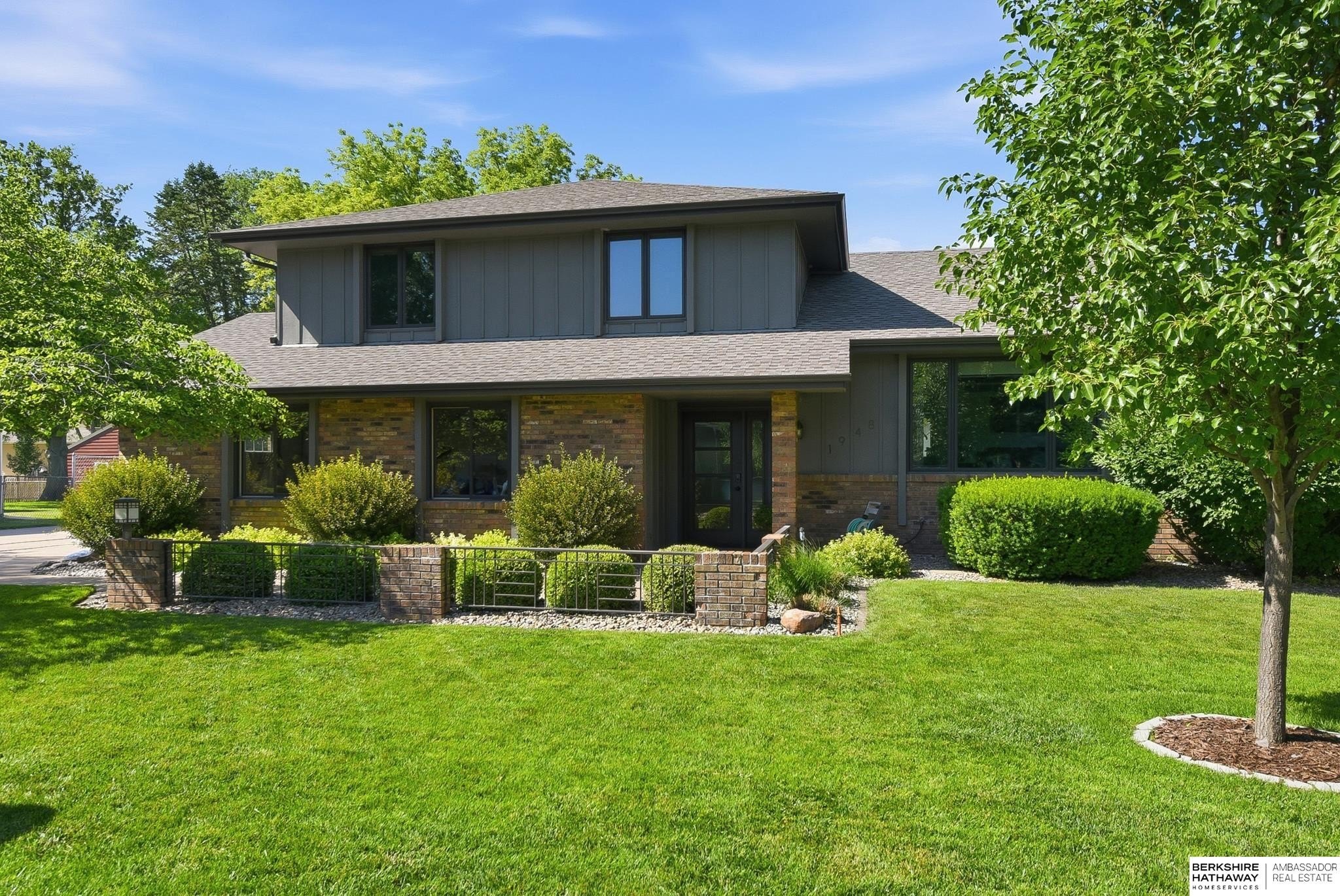 Single Family 4BR 3BA - 1948 Gaeth Avenue, Fremont, NE