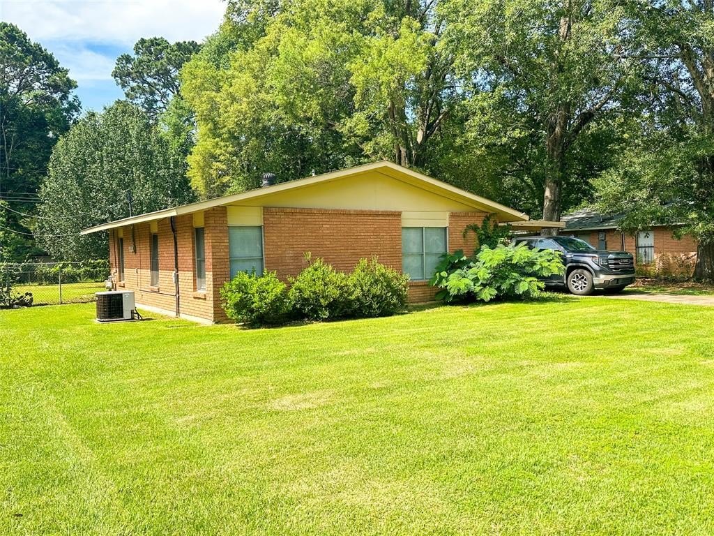Single Family 3BR 1BA - 877 Willow Drive, Shreveport, LA