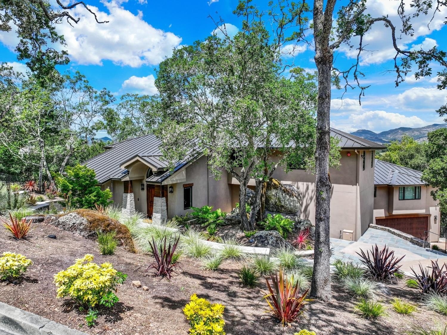 Single Family 4BR 6BA - 5 Old Coach Road, Napa, CA