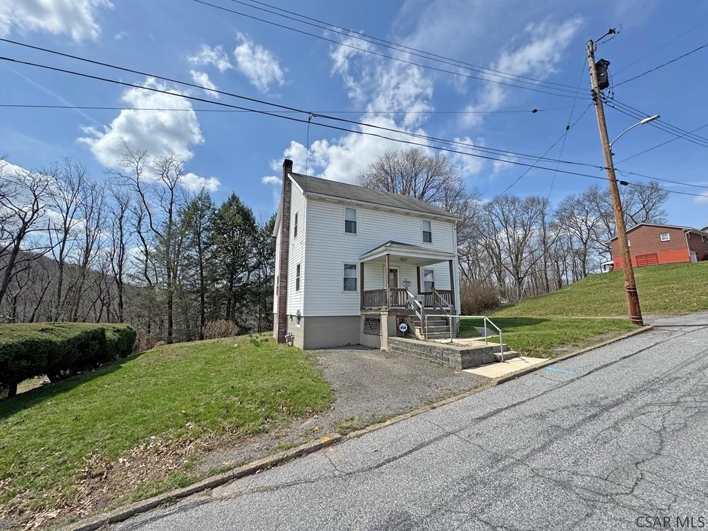 Single Family 3BR 2BA - 72 Albany Street, Johnstown, PA