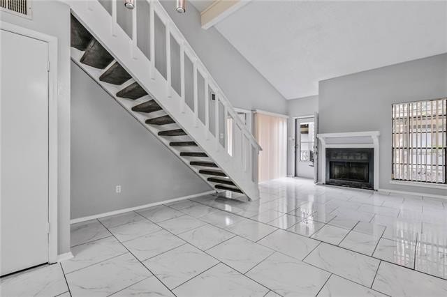 2912 MANHATTAN BLVD Blvd