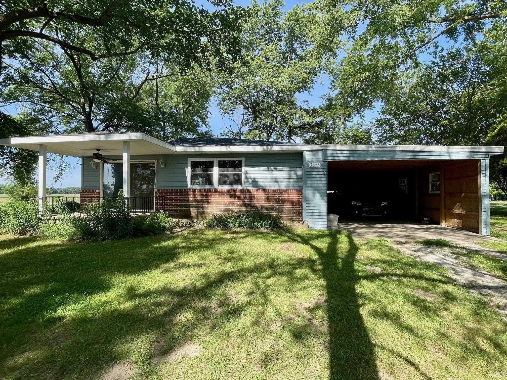 Single Family 2BR 1BA - 2111 N 200 E Road, Winamac, IN