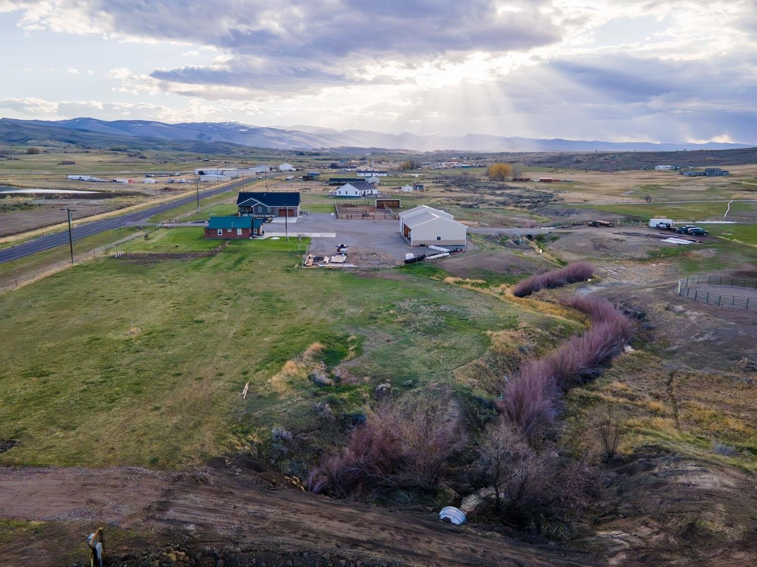 Single Family 5BR 3BA - 41 Lyons Valley, Lander, WY