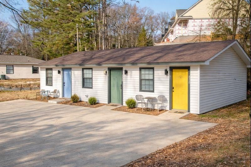 Single Family 1BR 1BA - 304-312 Chrestman, Oxford, MS