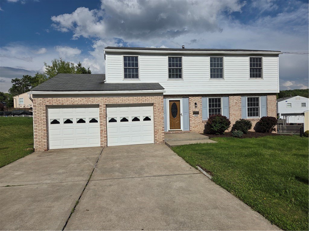 Single Family 4BR - 103 Autumn Dr, Level Green, PA
