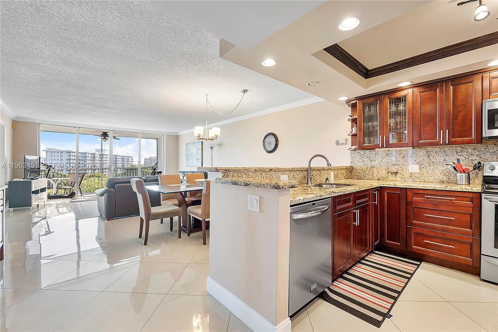 Condo 3BR 2BA - 2940 N Course Dr, Pompano Beach, FL