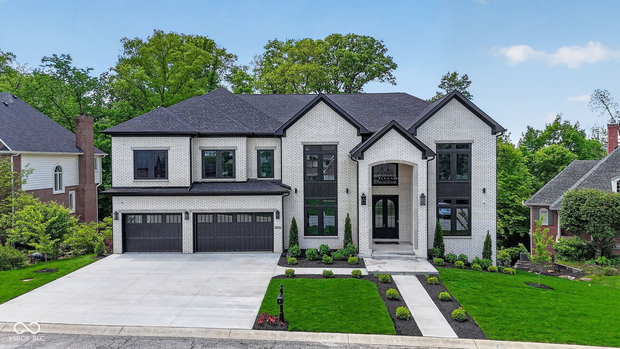 Single Family 8BR 10BA - 9214 Bluestone Circle, Indianapolis, IN