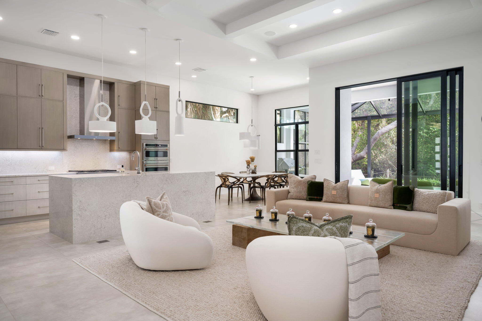 1930 Frosted Turquoise Way  