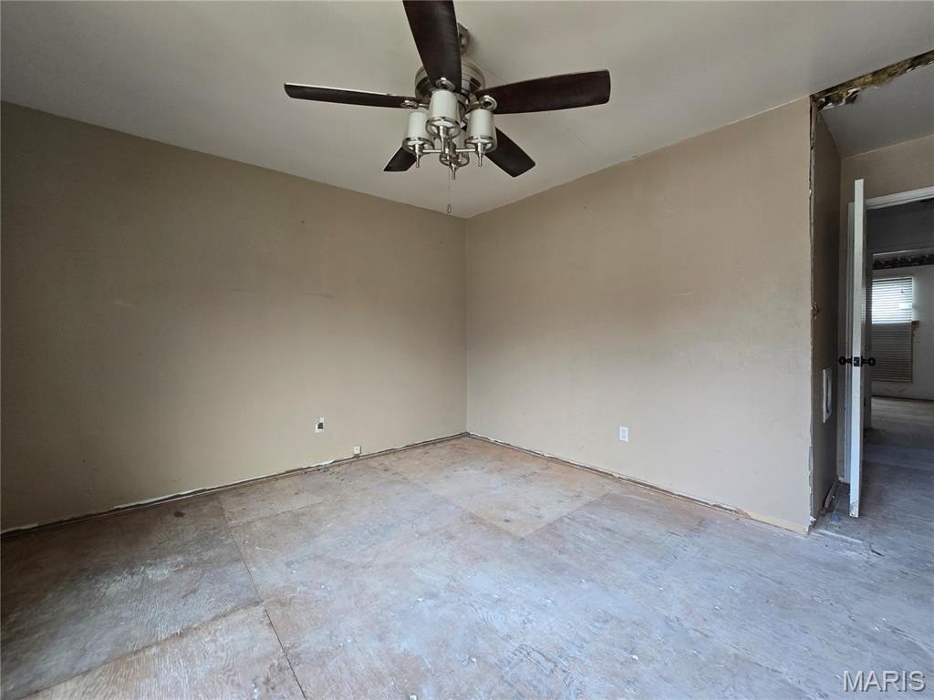 Single Family 3BR 3BA - 3655 Seville Drive, Florissant, MO