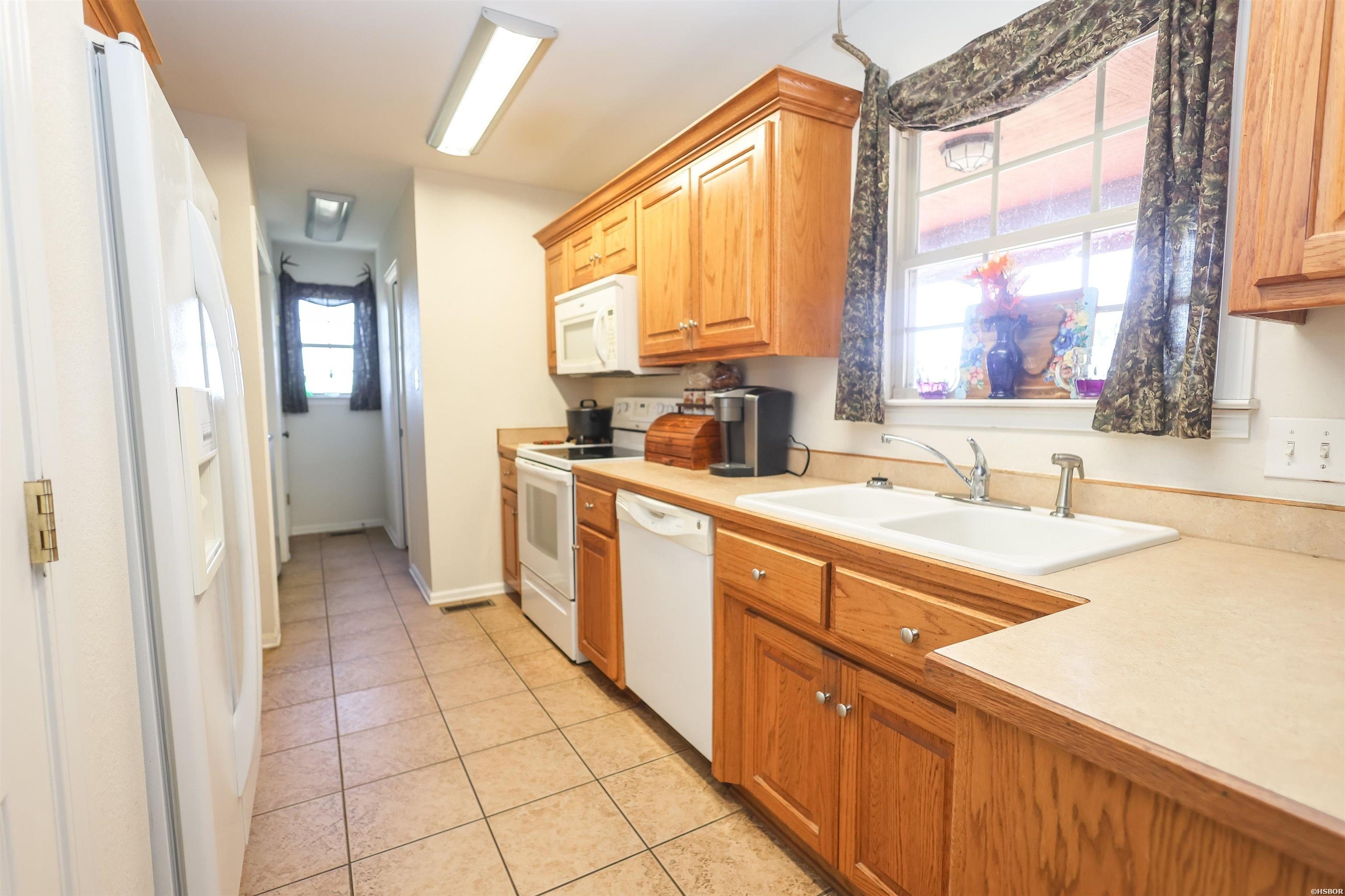Single Family 2BR 2BA - 125 CLINTON Loop, Donaldson, AR