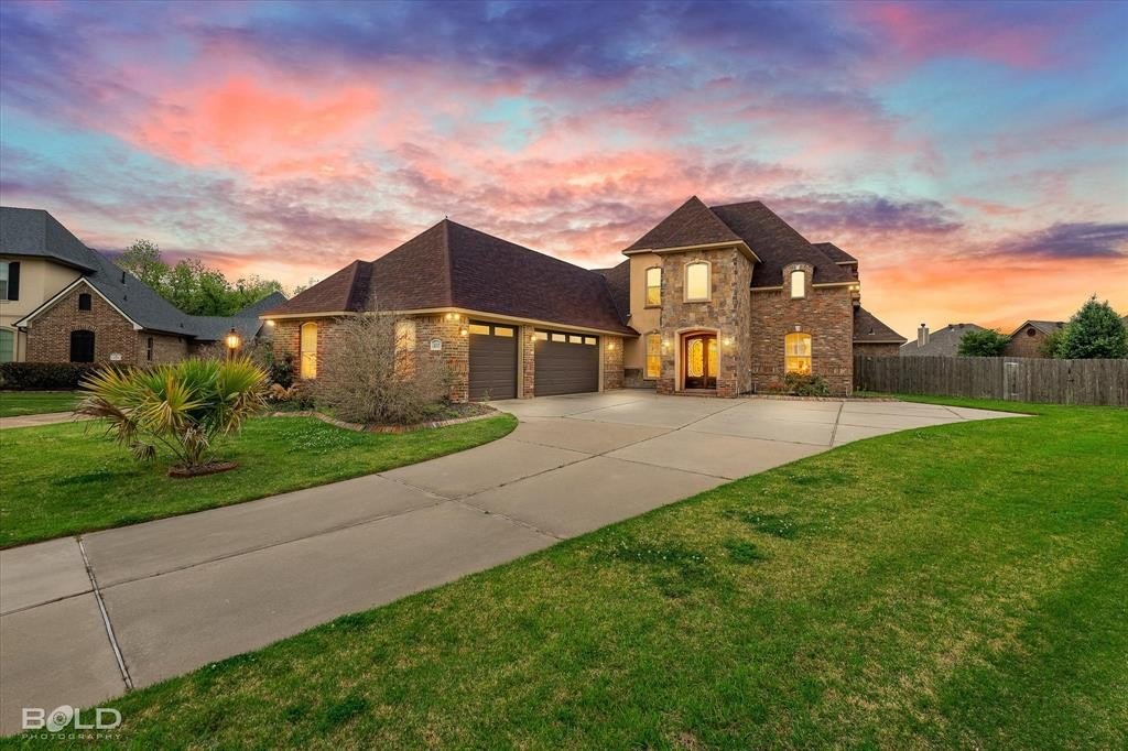 Single Family 6BR 4BA - 227 Piccadilly Circle, Bossier City, LA