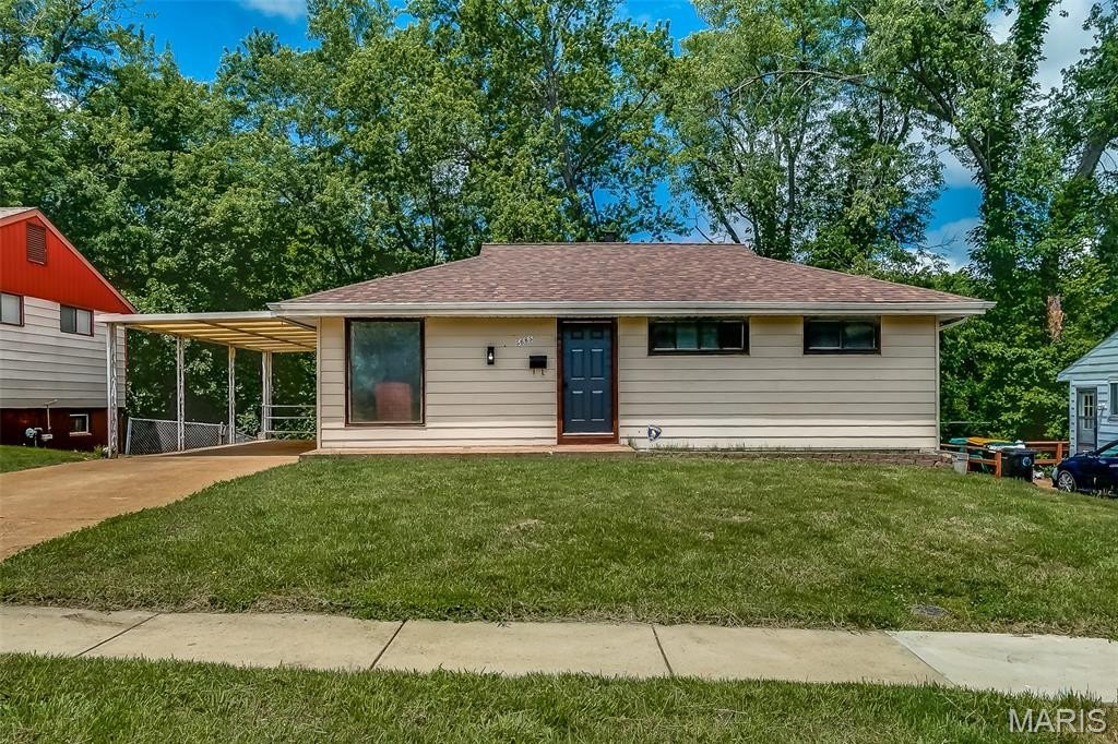 Single Family 3BR 1BA - 5685 Parchester Drive, Normandy, MO