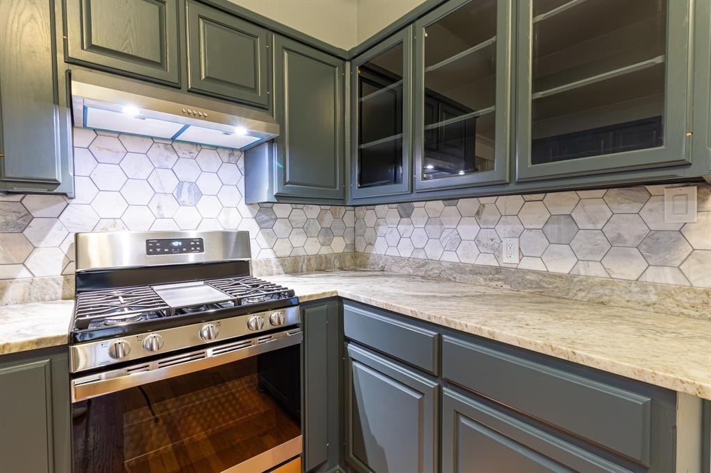 Single Family 3BR 2BA - 324 E Pace Street, Frost, TX