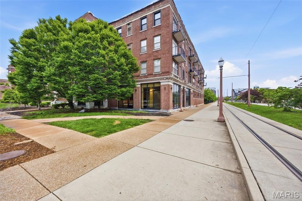 Condo 1BR 1BA - 5696 Kingsbury Avenue, St Louis, MO