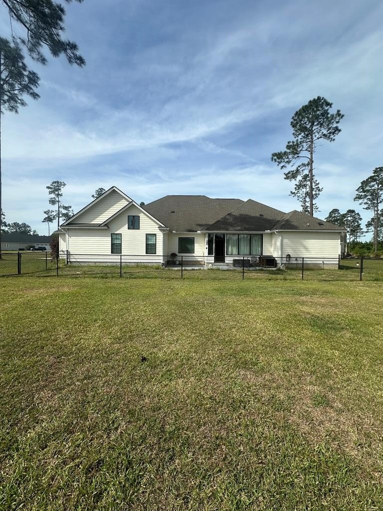 Single Family 4BR 4BA - 664 Walton Way, Nashville, GA