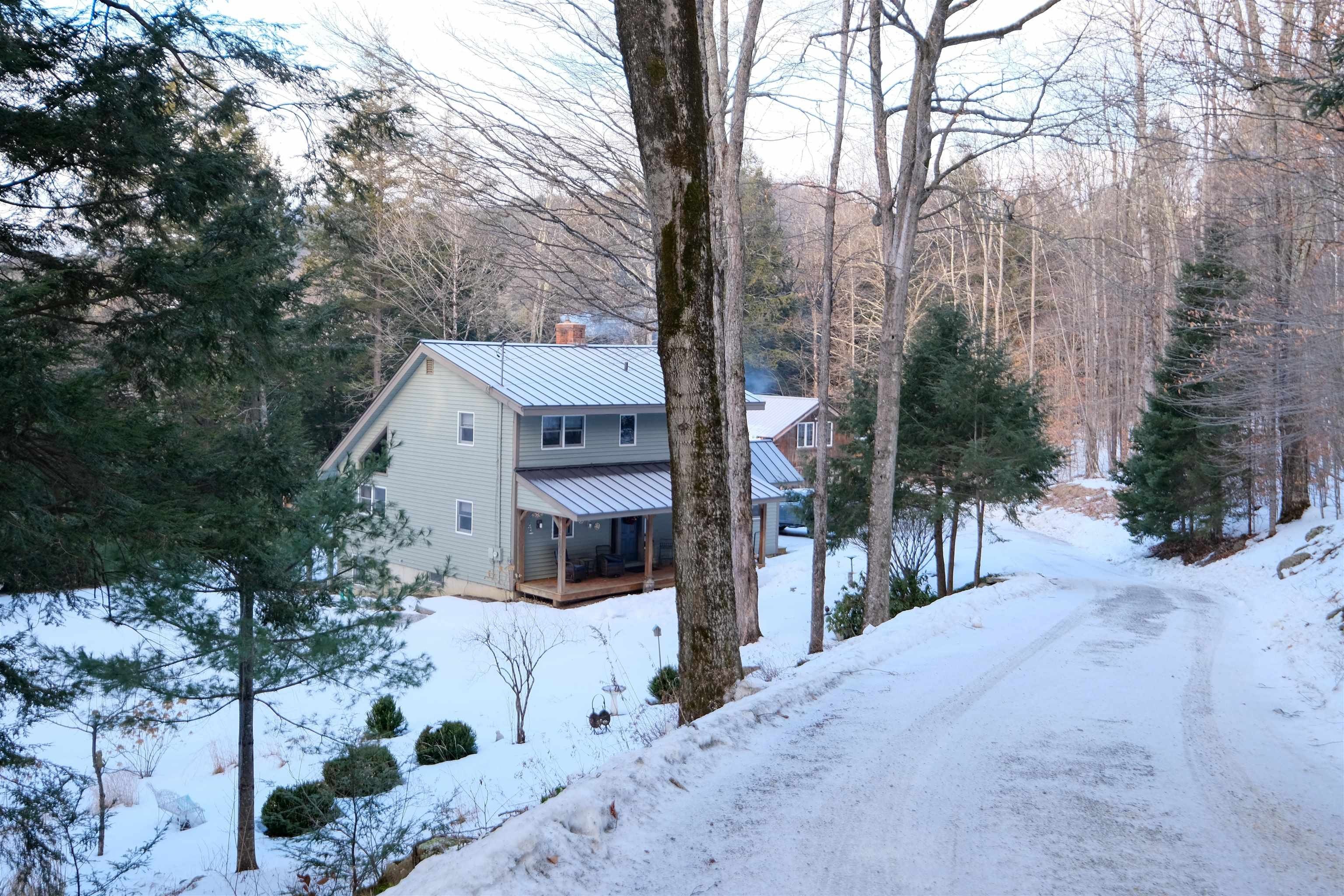 Single Family 3BR 2BA - 688 Hidden Heights Road, Chester, VT