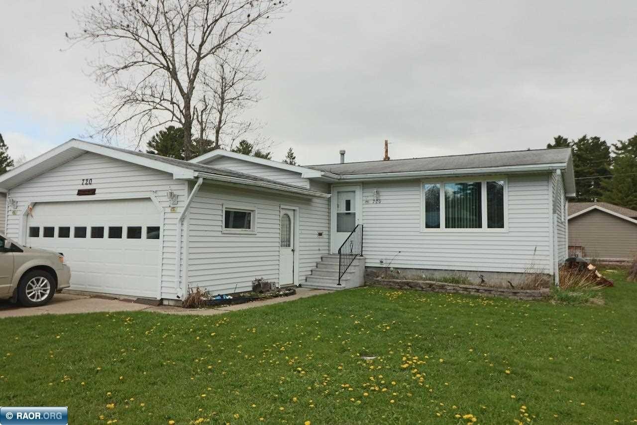 Single Family 2BR 1BA - 720 Summit Street, Aurora, MN