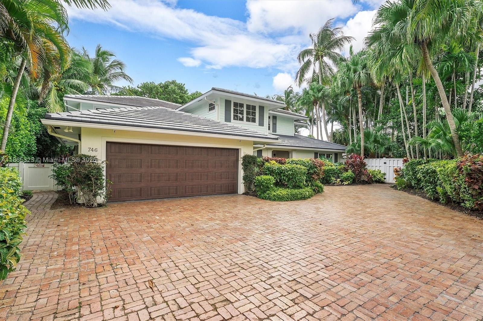 Single Family 5BR 4BA - 746 Marble Ct, Boca Raton, FL