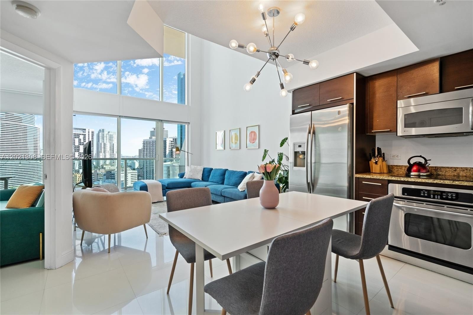 Condo 2BR 2BA - 41 SE 5th St, Miami, FL
