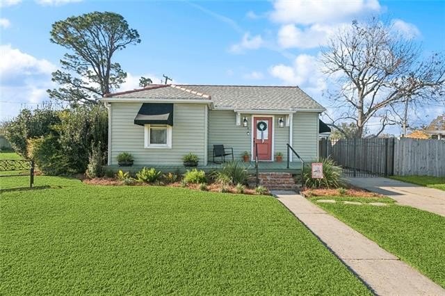 6 Gibbs Dr  