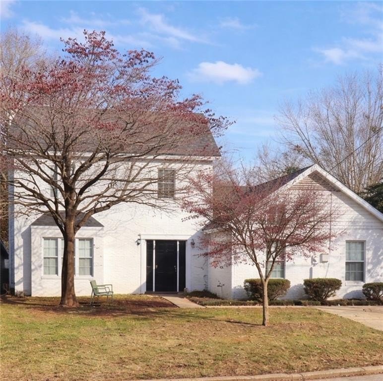815 Chickasaw Ave  