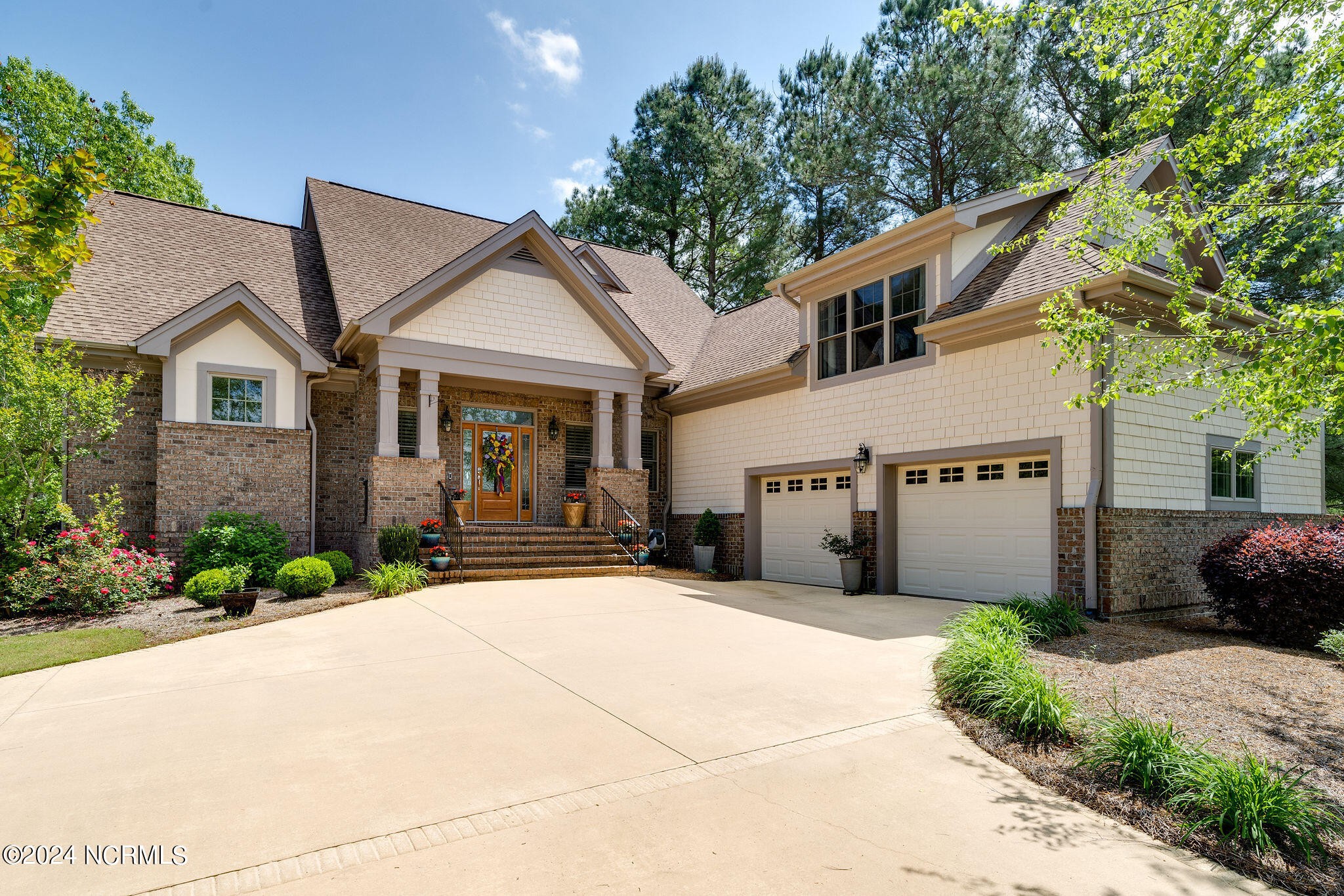 104 Evergreen Dr  