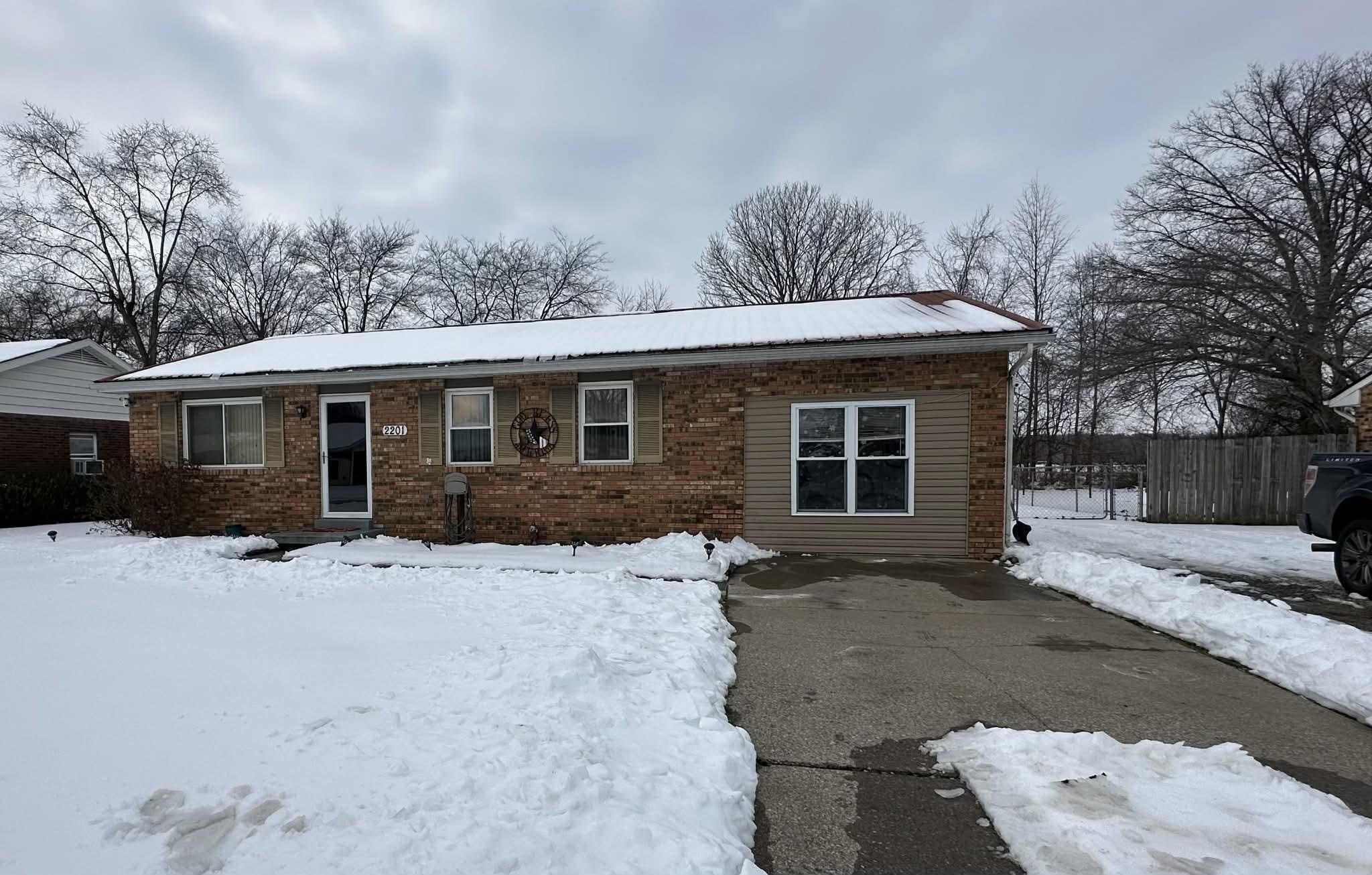2201 Sutton Dr
