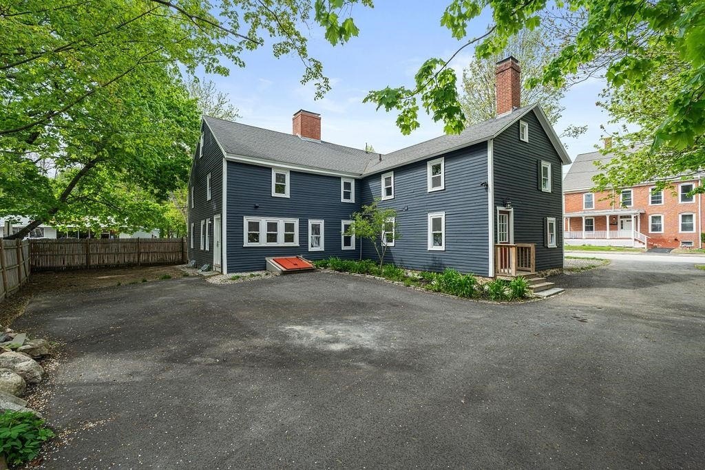 Single Family 4BR 4BA - 3 Portsmouth Avenue, Exeter, NH