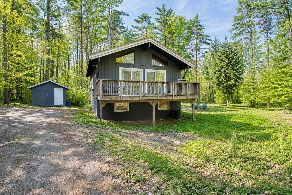 Single Family 4BR 1BA - 41 Tabor Circle, Albany, NH