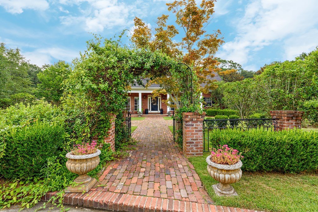Single Family 6BR 5BA - 4 Woodmere, Dothan, AL