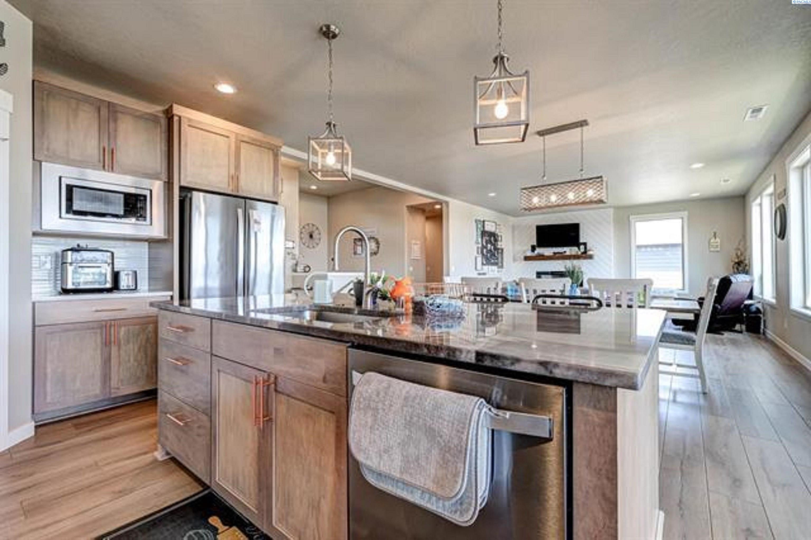 Other 5BR 3BA - 5373 S Kent St, Kennewick, WA