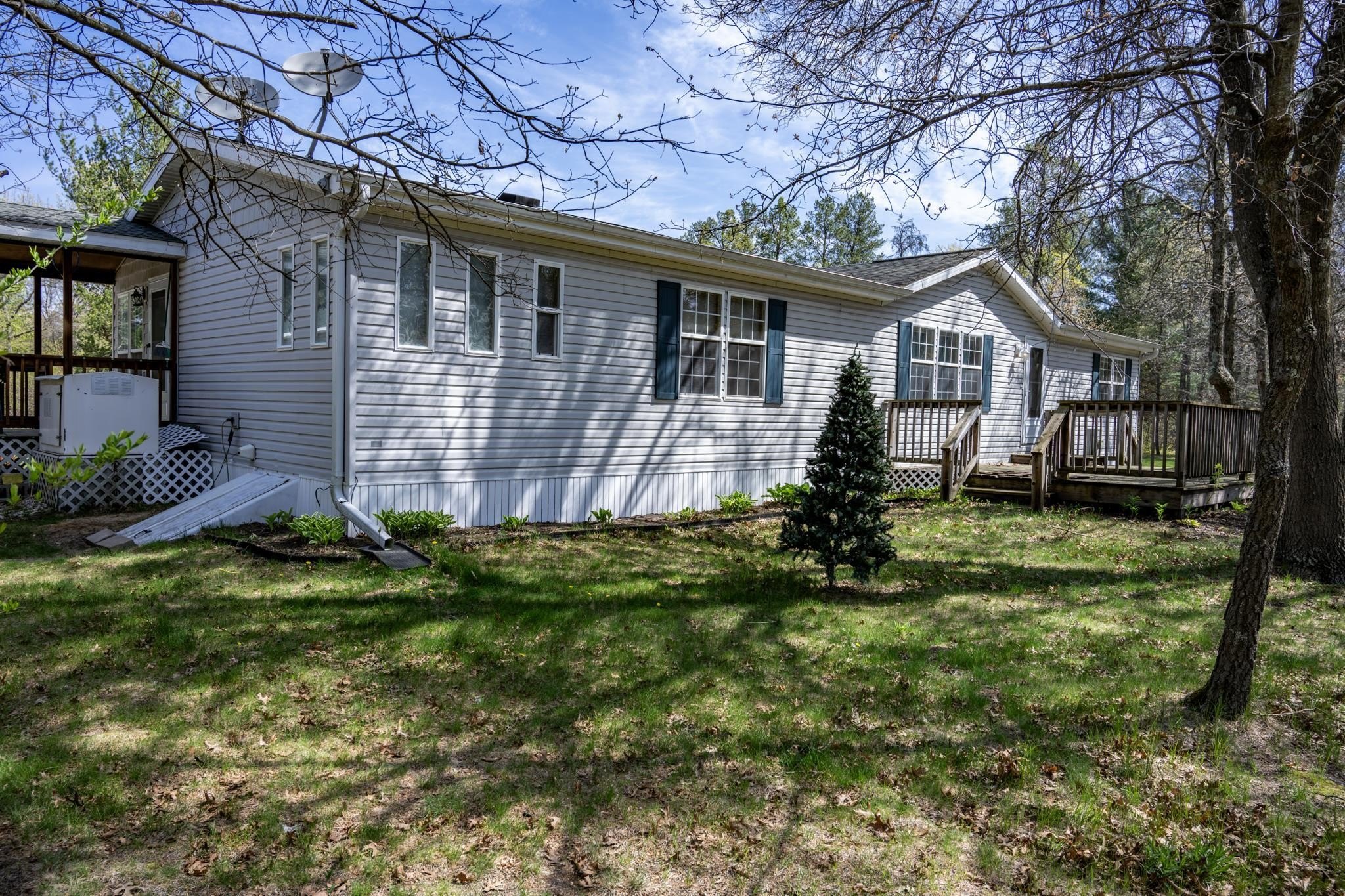 Manufactured Housing 3BR 2BA - W5484 25th Street, Necedah, WI