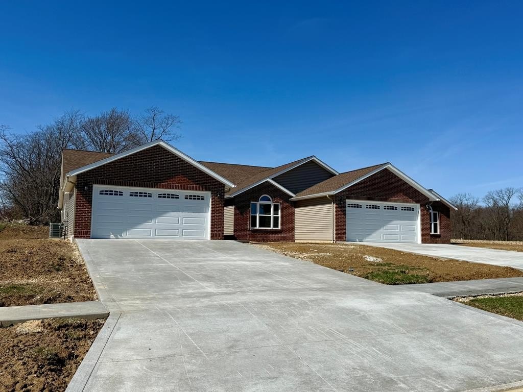 Condo 3BR 2BA - 1365 Deer Ridge Lane, Ontario, OH