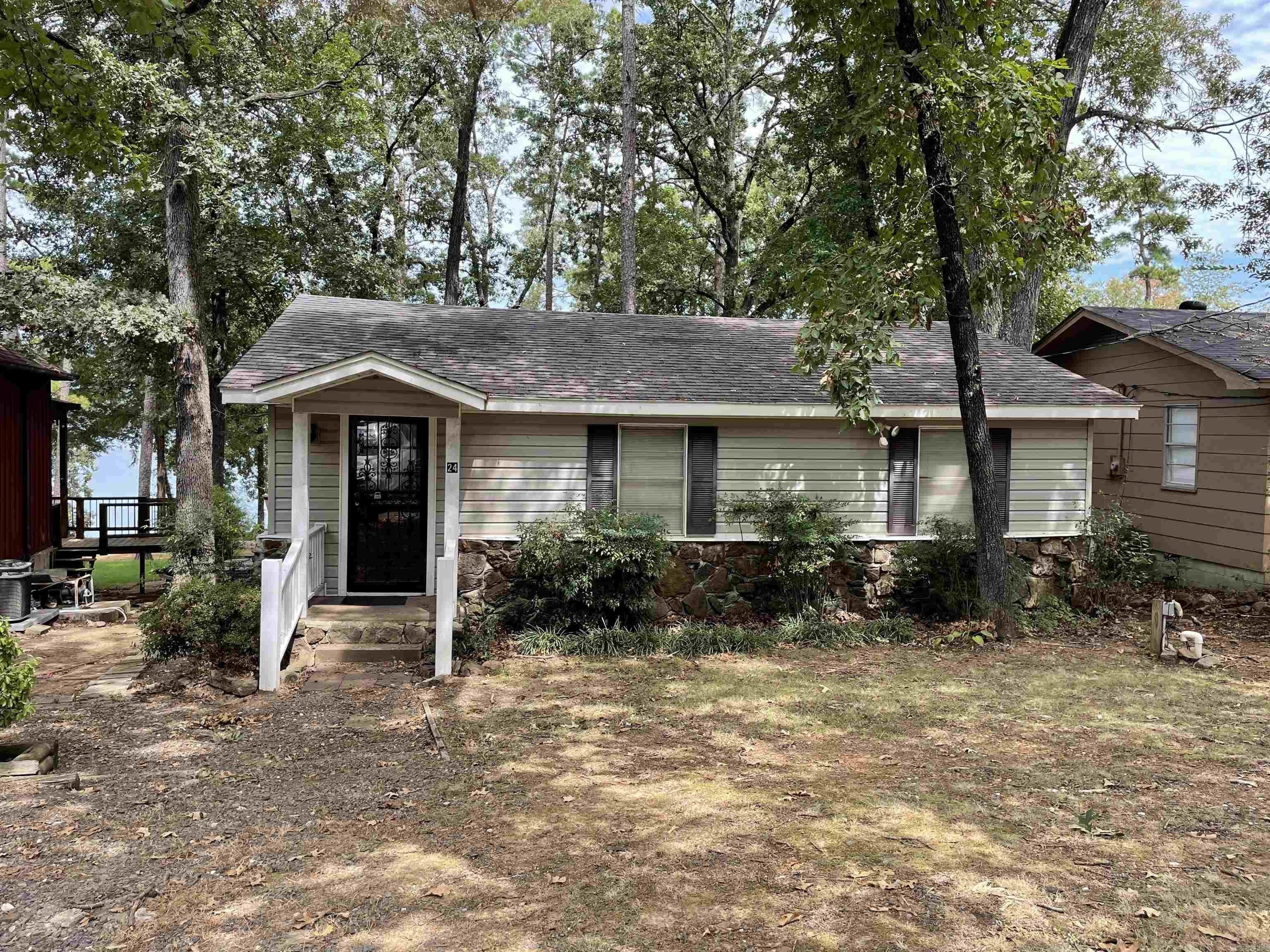 24 CEDAR St  