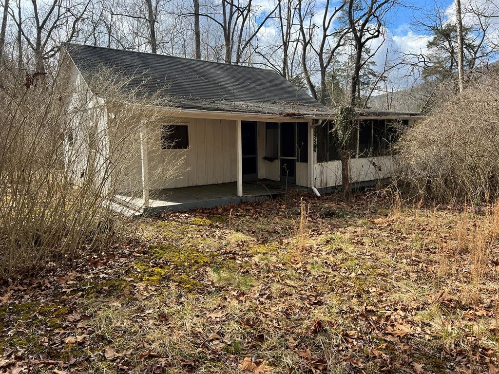 Single Family 2BR 1BA - 3162 BARGER SPRINGS, FOREST HILL, WV