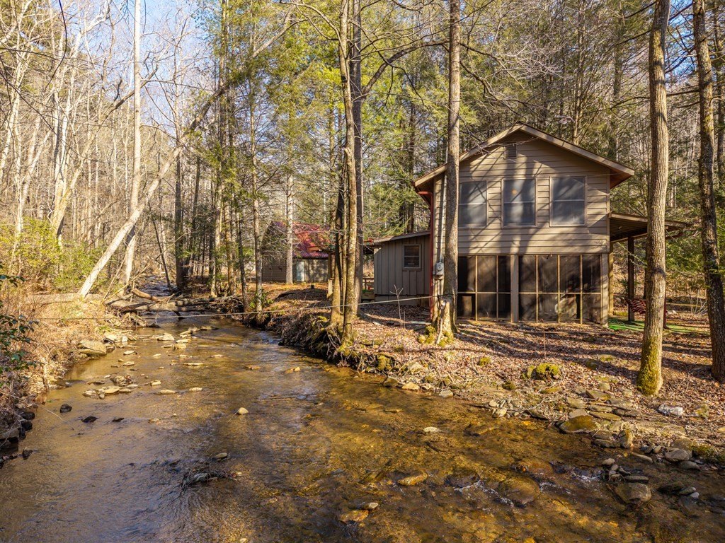 Single Family 1BR 1BA - 5411 Turniptown Road, Ellijay, GA