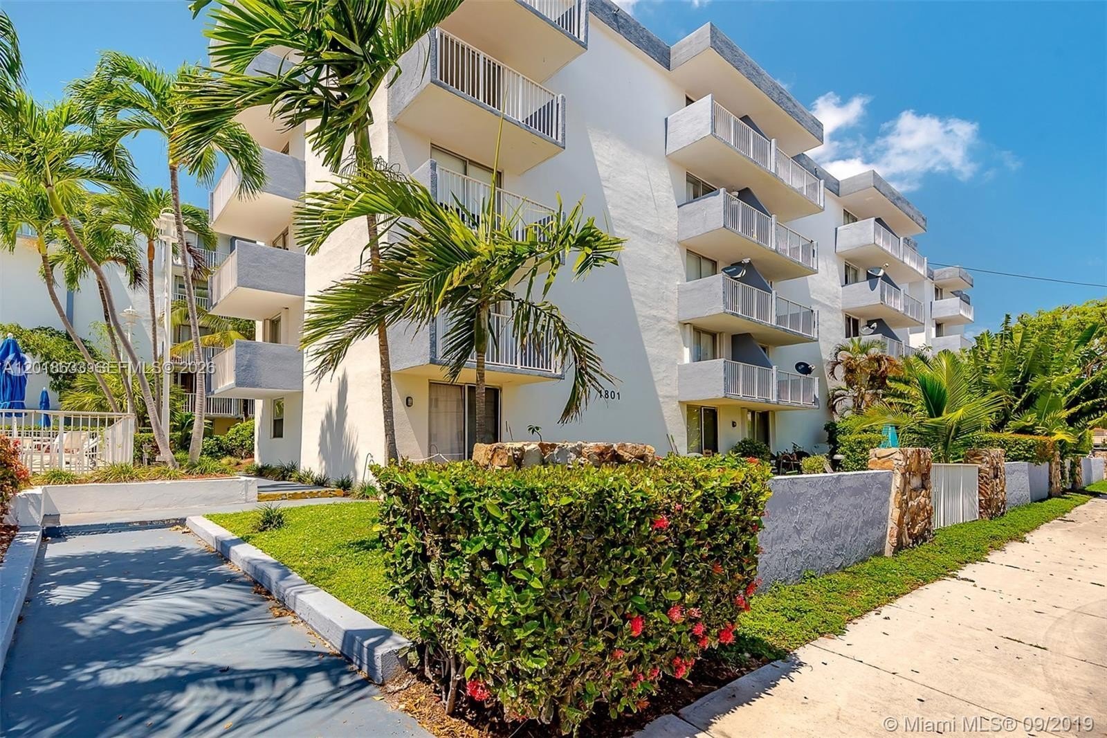 Condo 3BR 2BA - 1801 S Treasure Dr, North Bay Village, FL