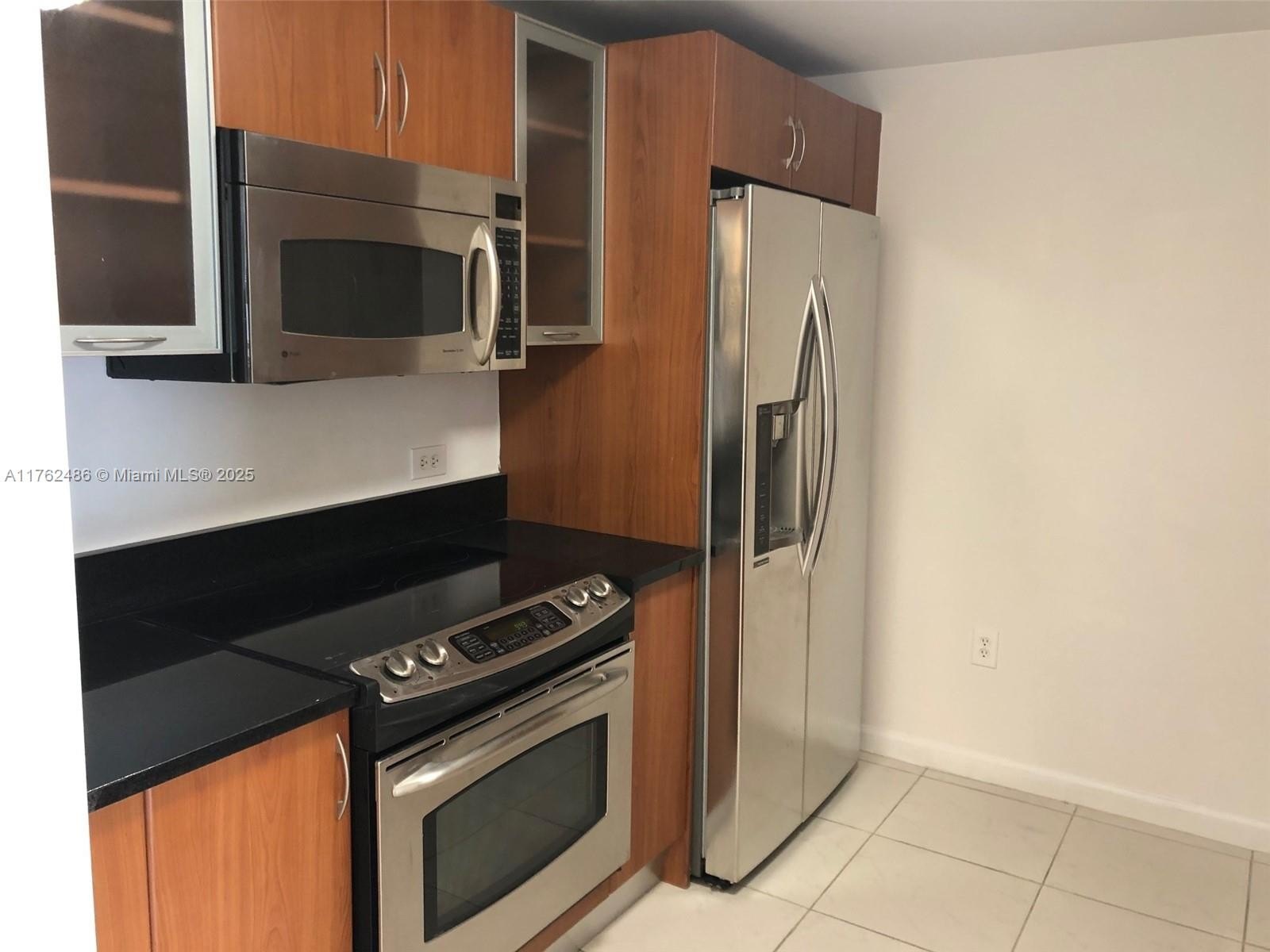 Condo 2BR 2BA - 2775 NE 187th St, Aventura, FL
