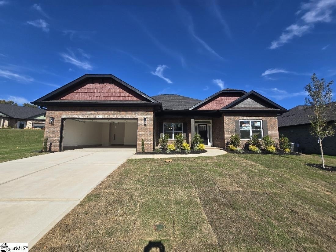 Single Family 4BR 3BA - 201 Rolling Waters Drive, Greenville, SC
