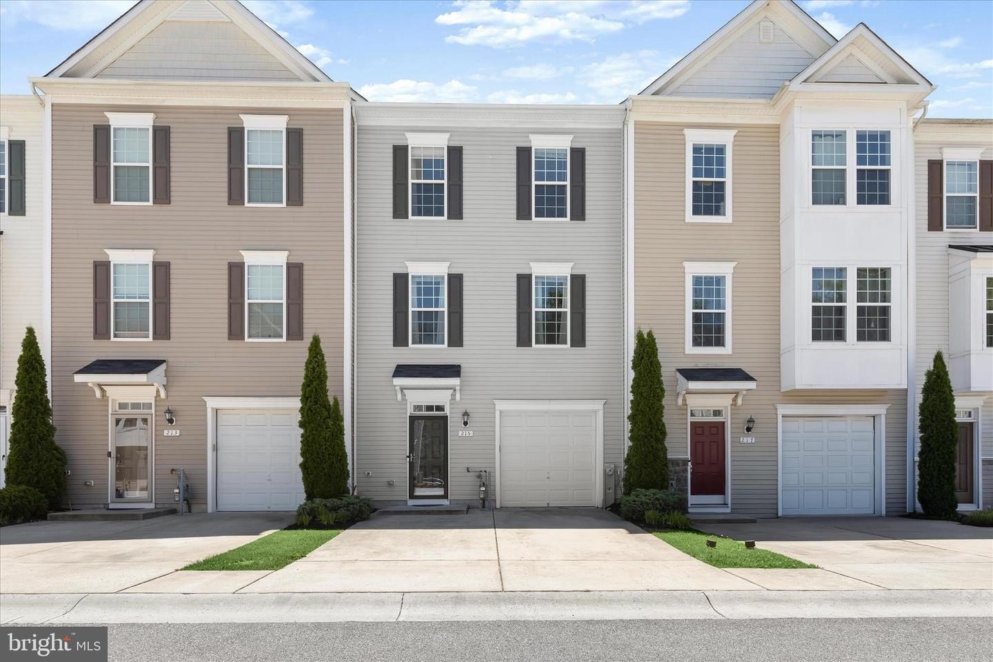 Single Family 4BR 4BA - 215 GUNTHER PL, GLEN BURNIE, MD