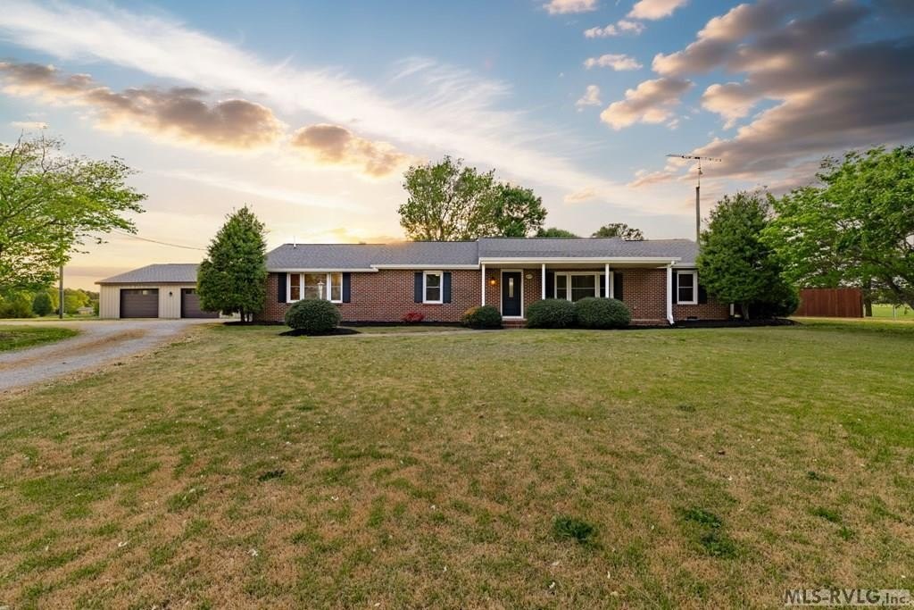 Single Family 3BR 3BA - 4975 Union Level Road, South Hill, VA