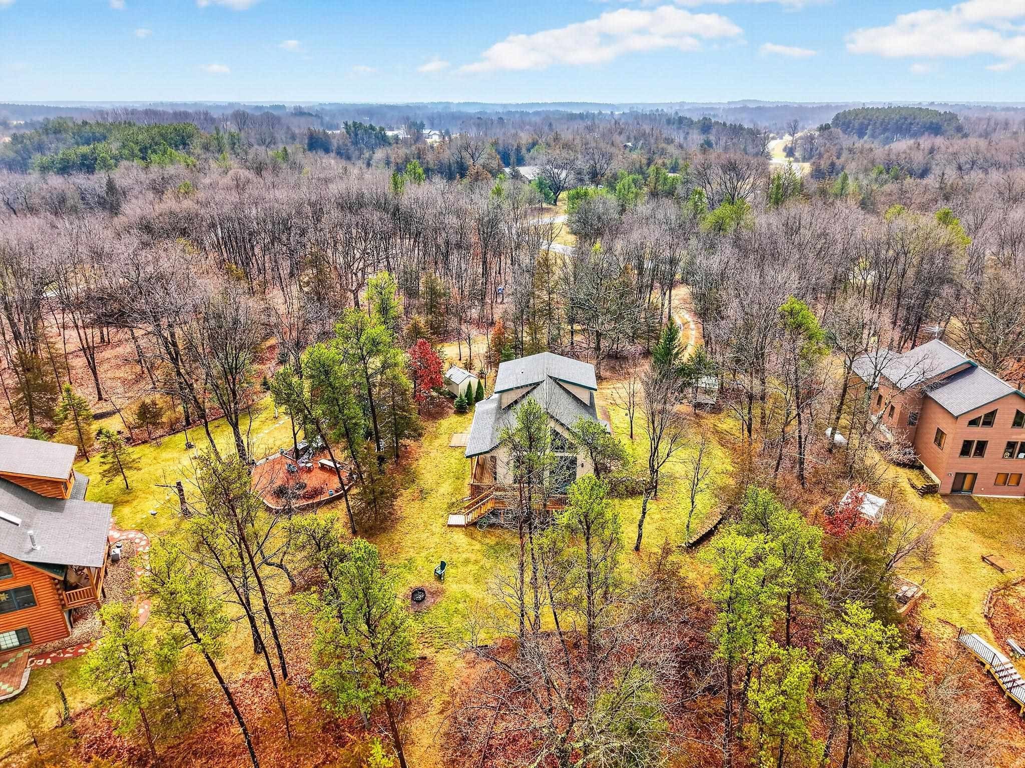 Single Family 3BR 2BA - W8510 Lake Point Court, Oxford, WI