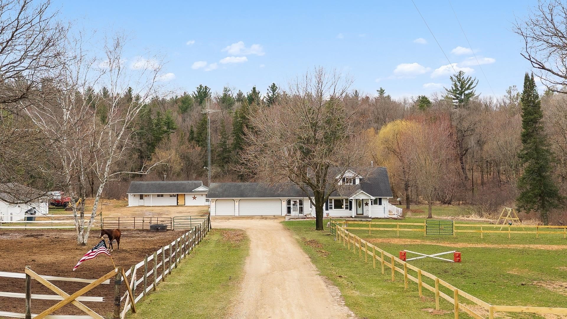 Single Family 3BR 2BA - 1135 County Road K, Wisconsin Dells, WI