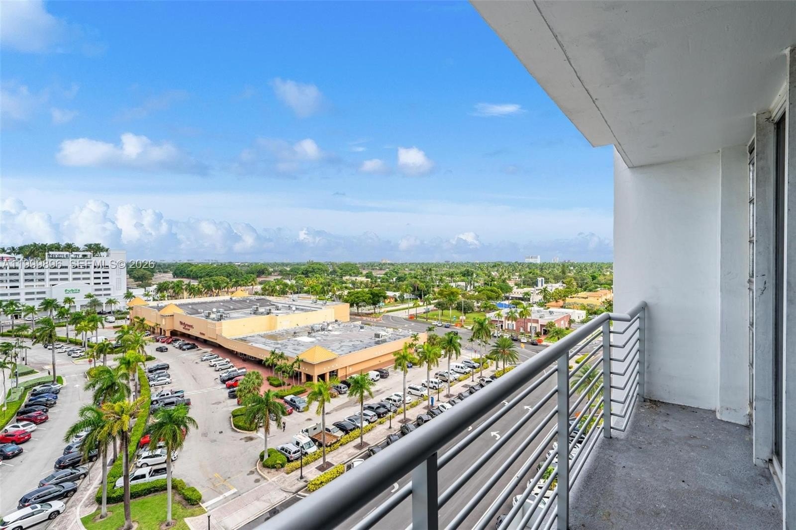 Condo 1BA - 1720 Harrison St, Hollywood, FL