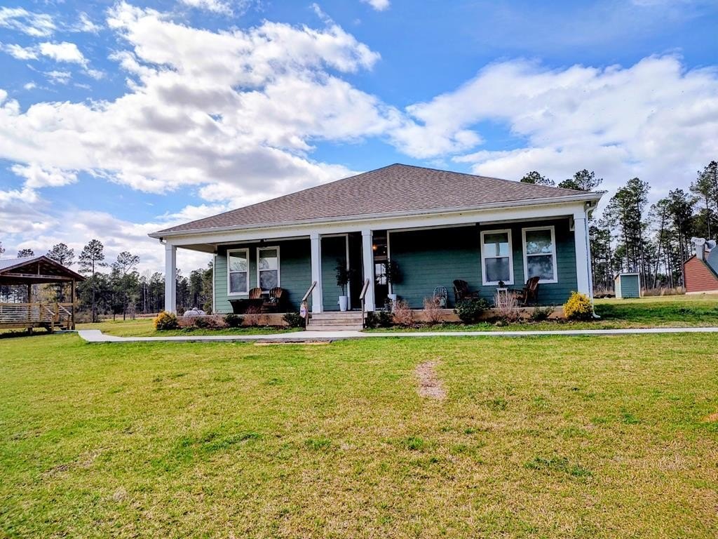 Single Family 4BR 2BA - 5279 MS Hwy 13, Lumberton, MS