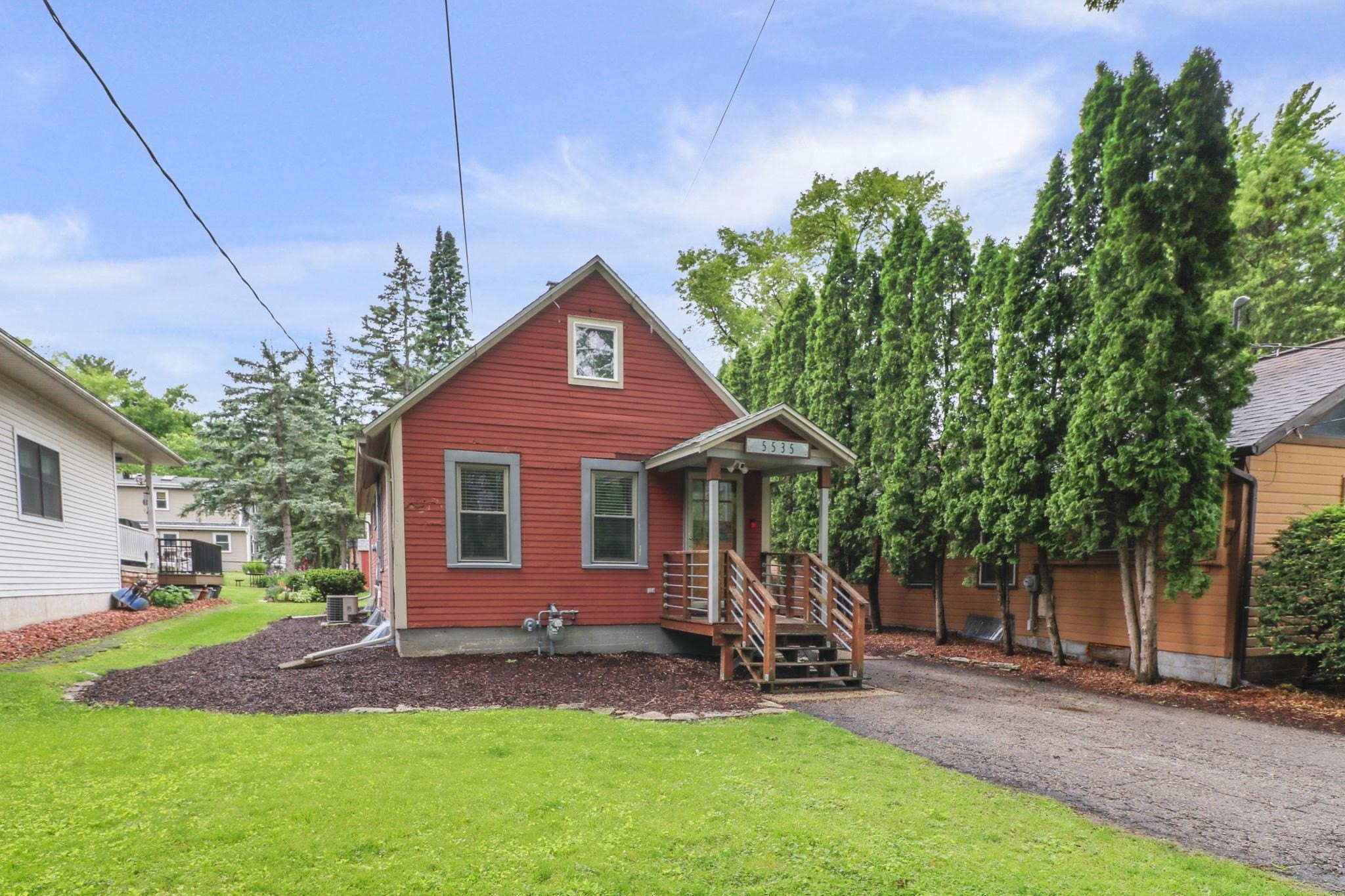 Single Family 2BR 1BA - 5535 Lake Mendota Drive, Madison, WI
