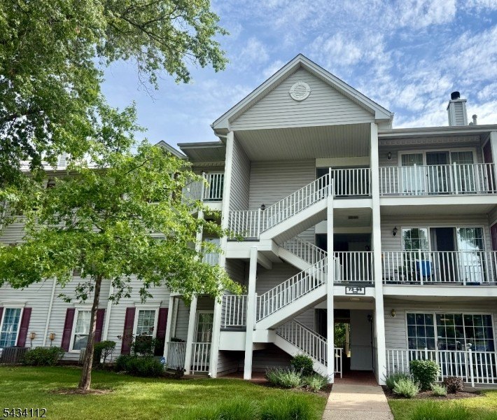 Condo 2BR 1BA - 75 Amethyst Way, Franklin Twp., NJ
